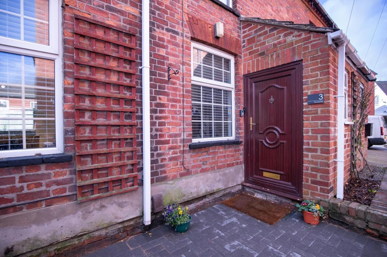 Saltbox Properties- Large!! 3 Bed, 3 Bath House, Parking, Fast Wifi, Town Centre Location! Sleeps 6 Ashby-de-la-Zouch ภายนอก รูปภาพ